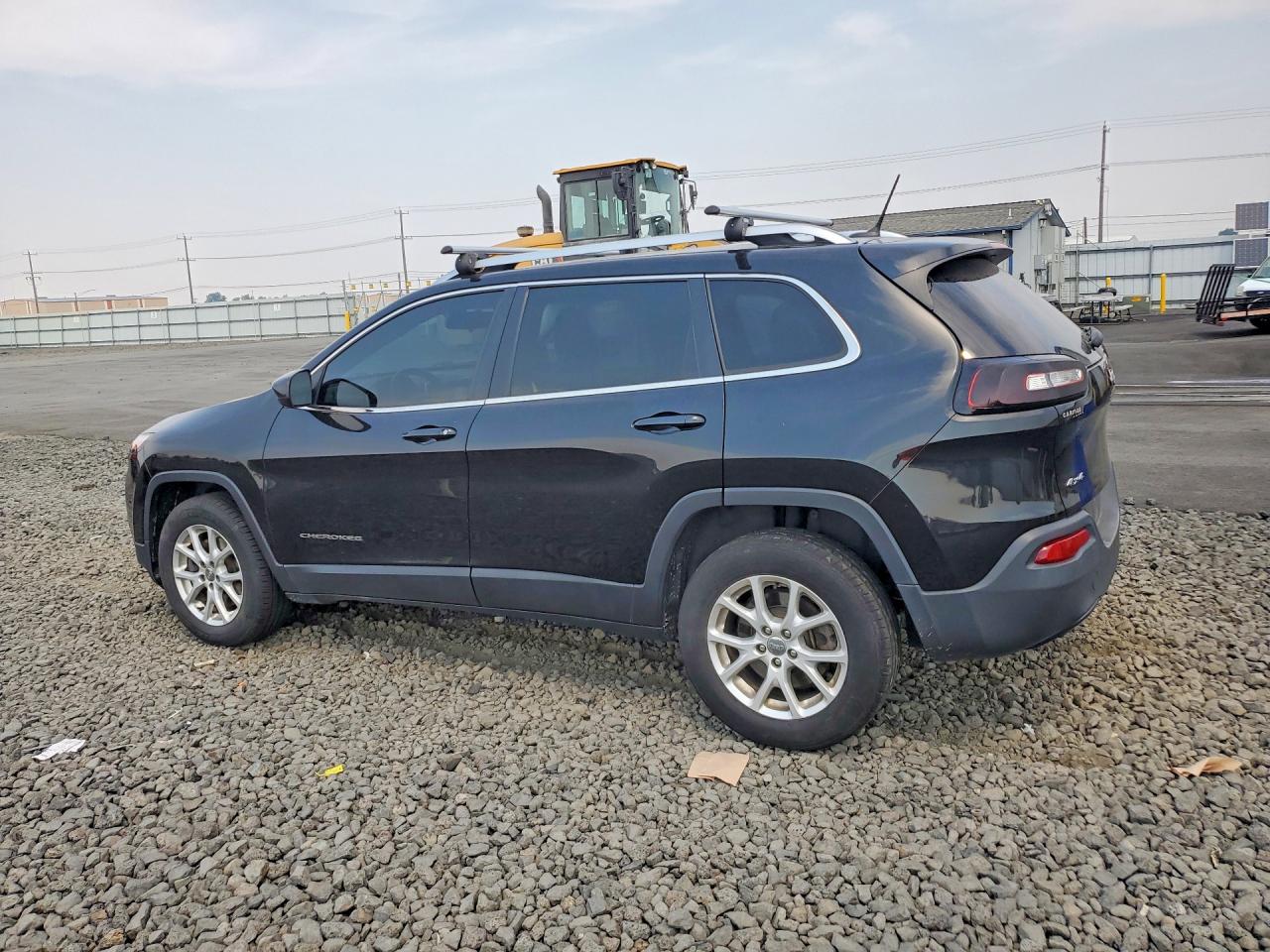 2014 Jeep Cherokee Latitude Black vin: 1C4PJMCS8EW321336