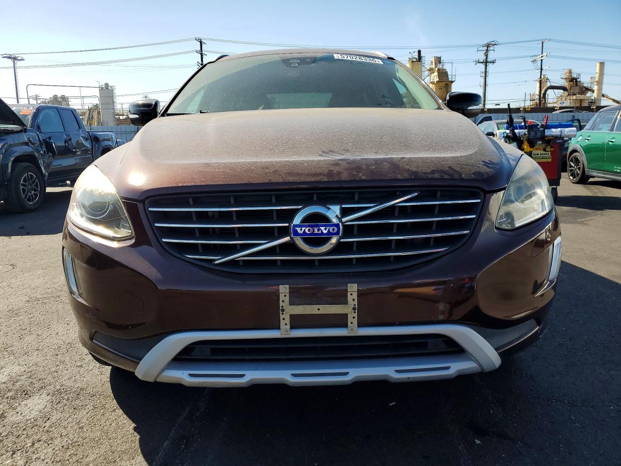 2017 Volvo Xc60 T5 Dynamic Brown vin: YV440MDR8H2225720