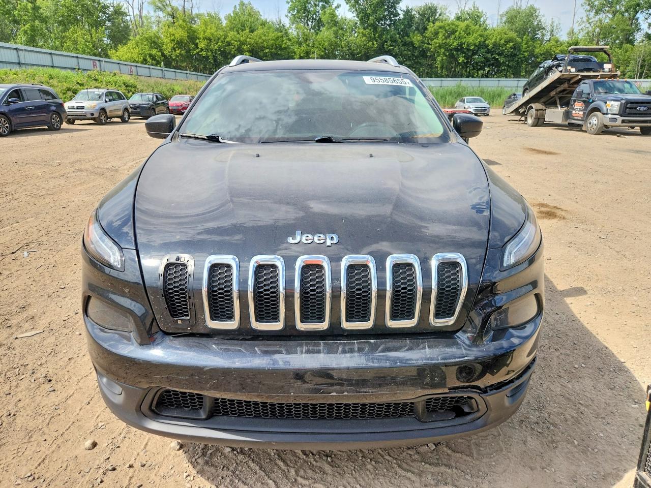 2015 Jeep Cherokee Latitude Black vin: 1C4PJMCS7FW755443