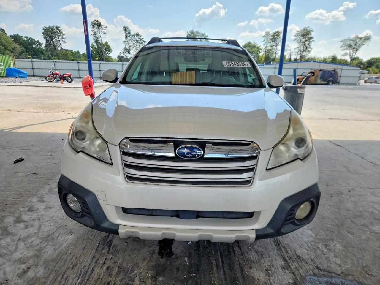 2013 Subaru Outback 2.5i Limited White vin: 4S4BRCPC8D3226058
