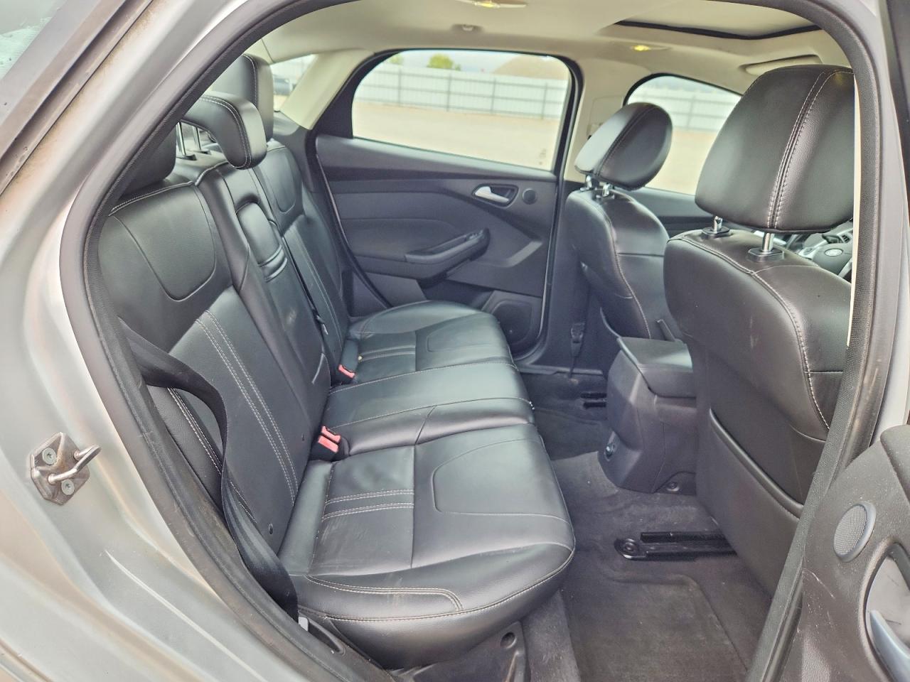 2013 Ford Focus Titanium Silver vin: 1FADP3J25DL249340