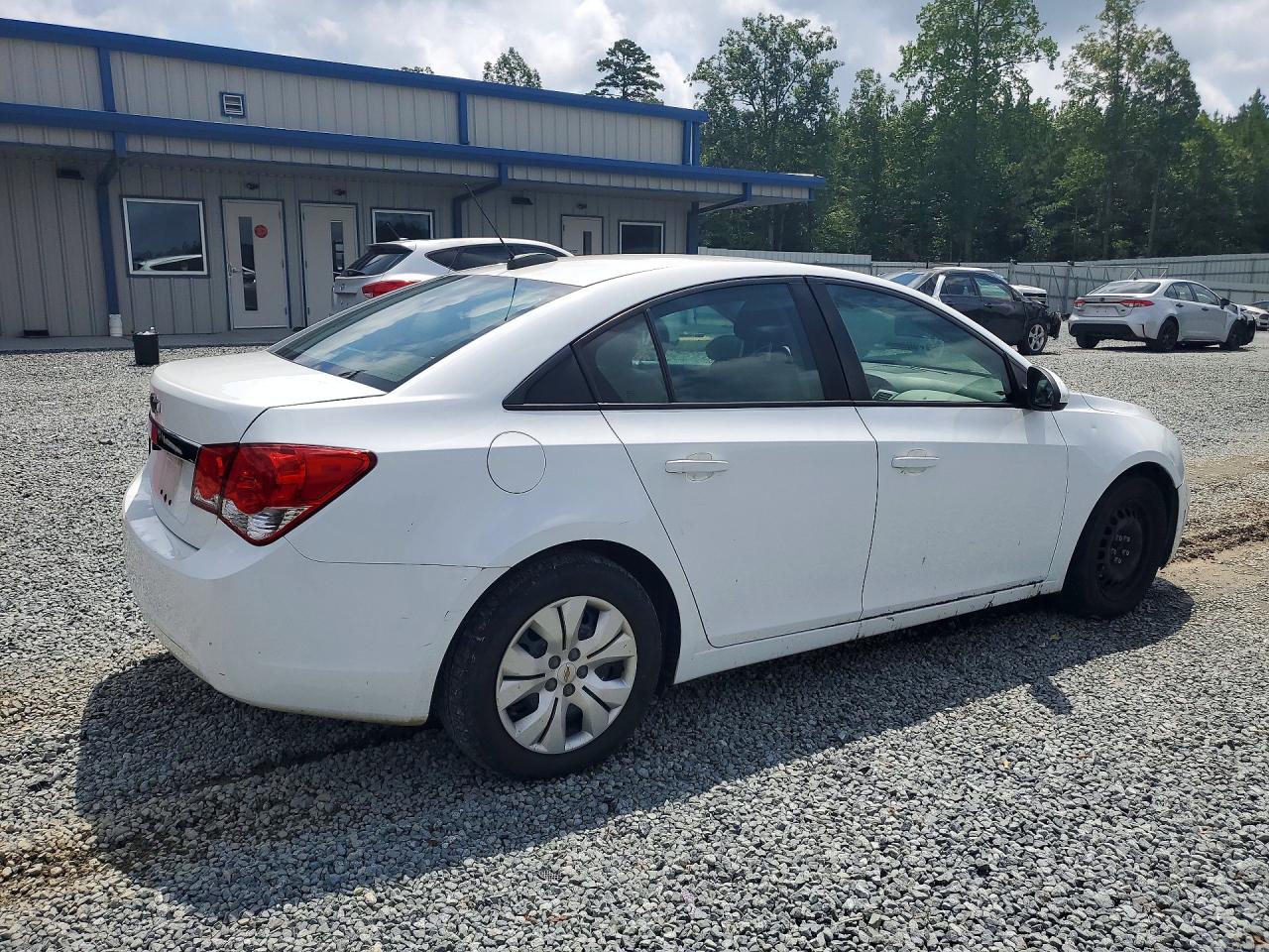 2015 Chevrolet Cruze Ls White vin: 1G1PA5SH7F7292525