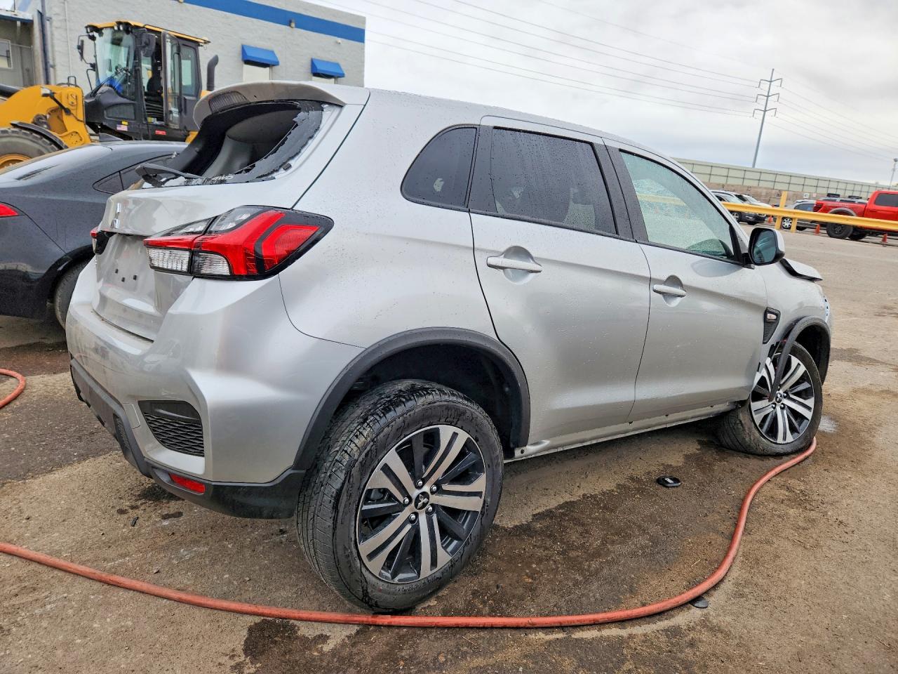 2026 Mitsubishi Outlander Sport S Серебряный vin: JA4ARUAU5TU016947