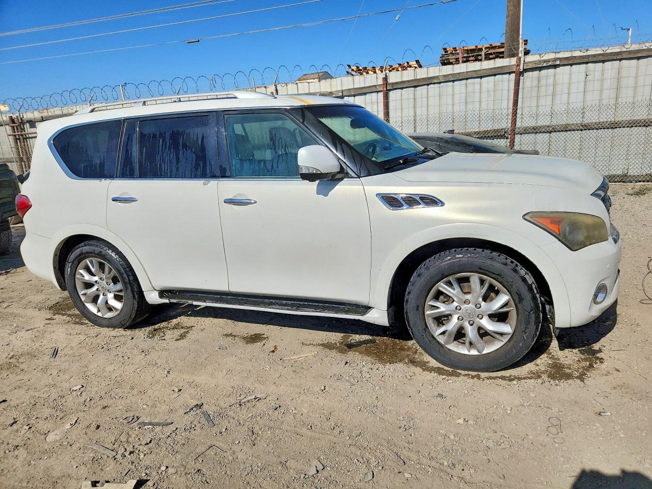 2011 Infiniti Qx56 Base White vin: JN8AZ2NF8B9501918