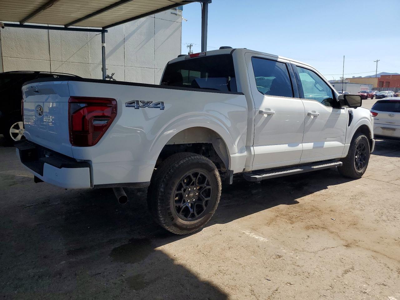 2025 Ford F150 Lariat 4wd 5.0l V8 Crew Cab Белый vin: 1FTFW5L56SKE96779