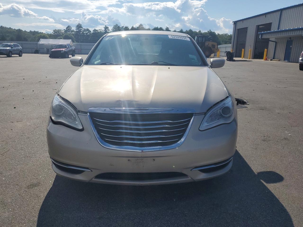 2014 Chrysler 200 Lx Beige vin: 1C3CCBAB3EN124097