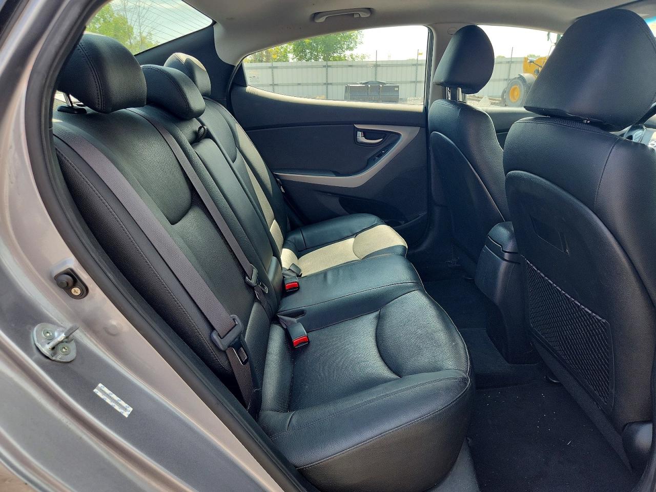 2014 Hyundai Elantra Limited Silver vin: KMHDH4AE2EU094048