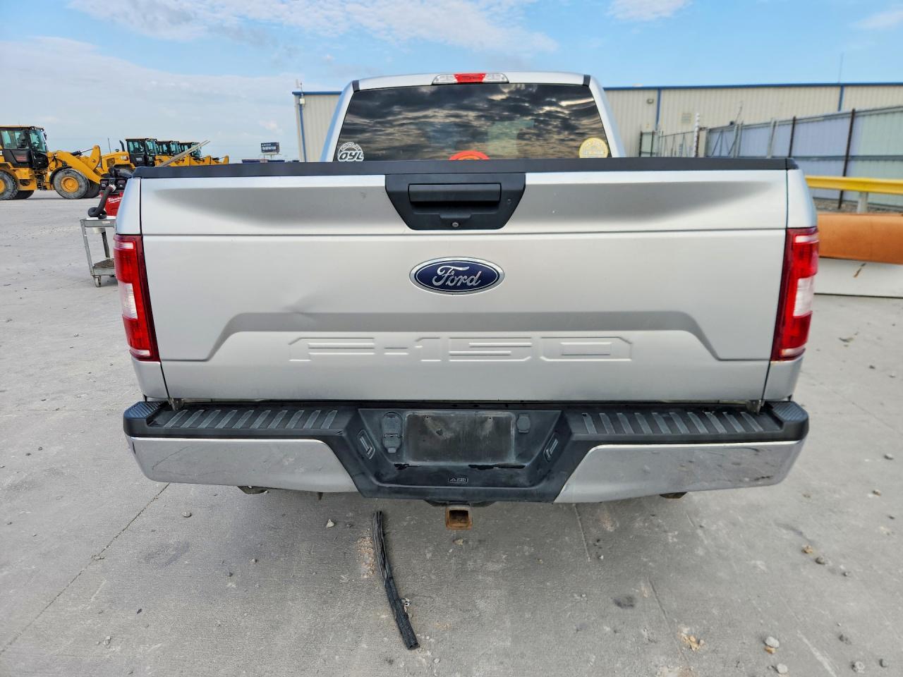 2018 Ford F150 Supercrew Silver vin: 1FTFW1E50JFA02252