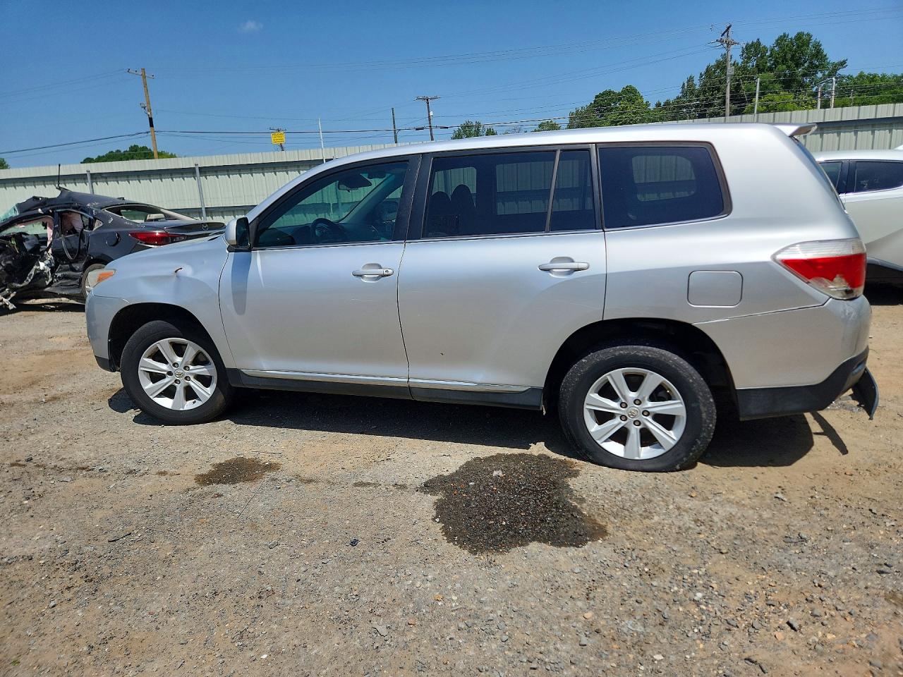 2013 Toyota Highlander Base Silver vin: 5TDZA3EH2DS044816