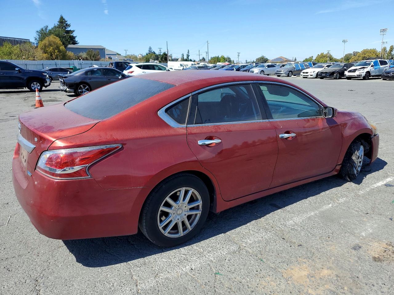 2014 Nissan Altima 2.5 S Red vin: 1N4AL3AP0EC269720