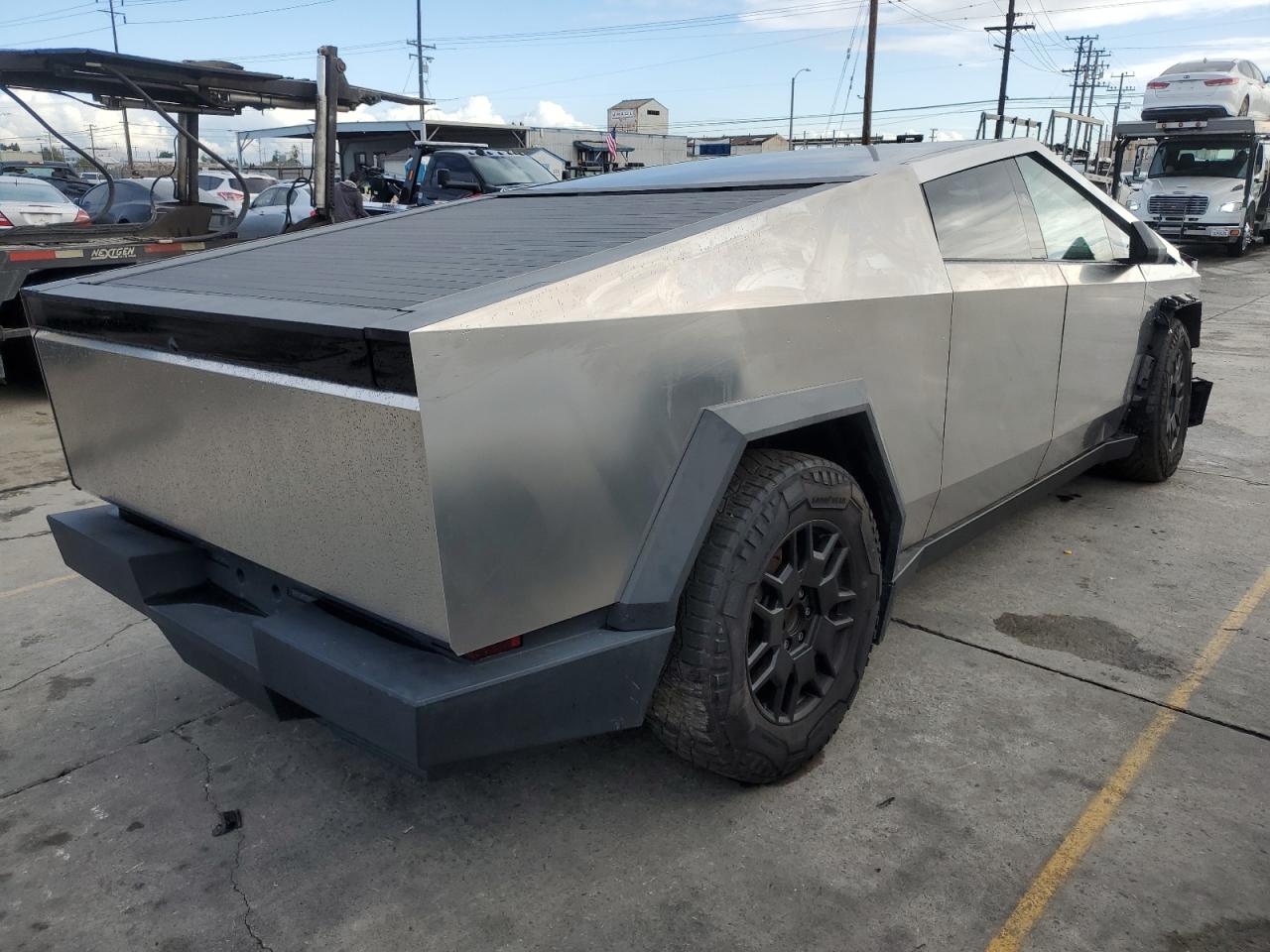 2024 Tesla Cybertruck Серый vin: 7G2CEHEDXRA016451