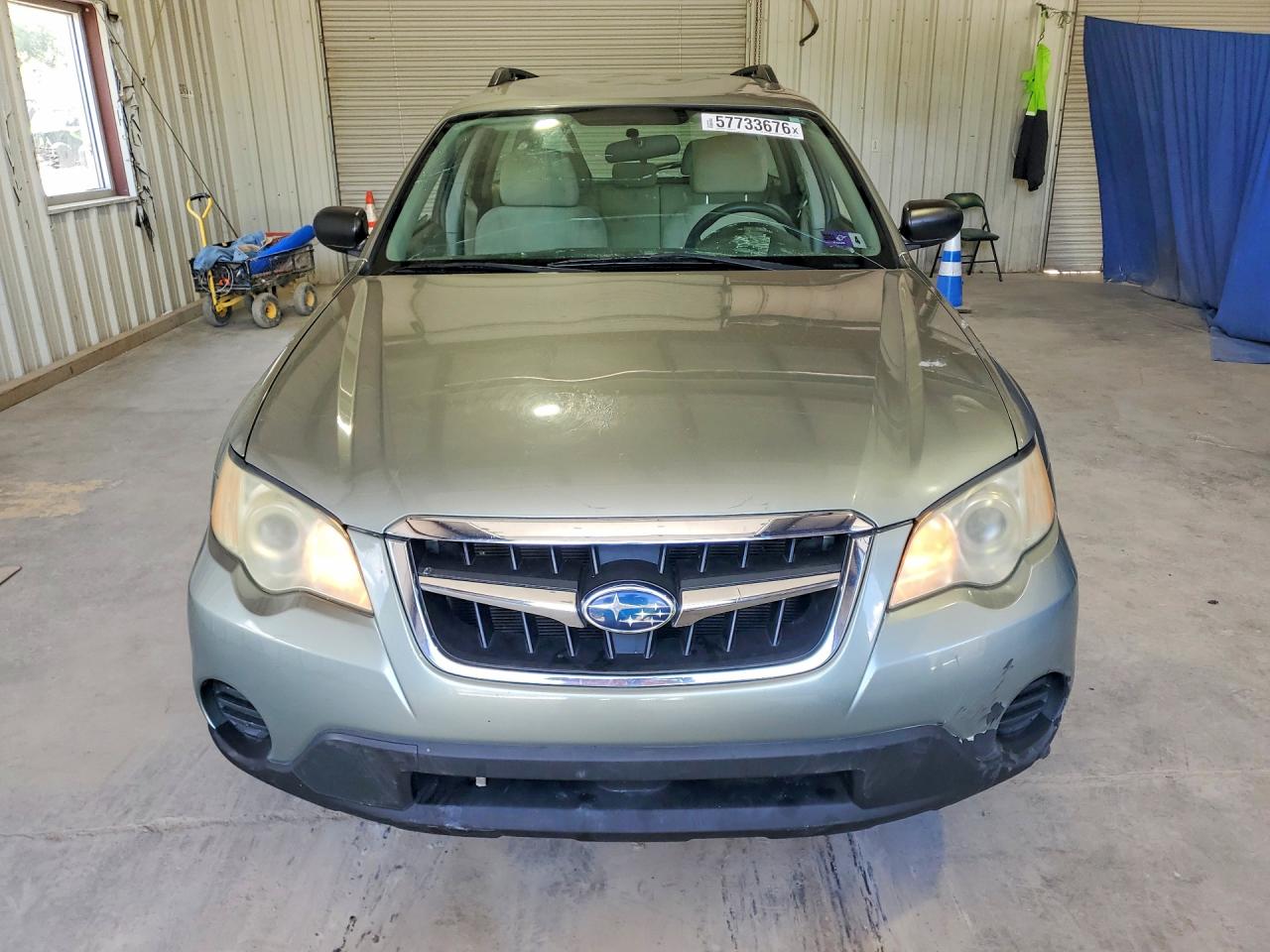 2009 Subaru Outback Silver vin: 4S4BP60C297339828