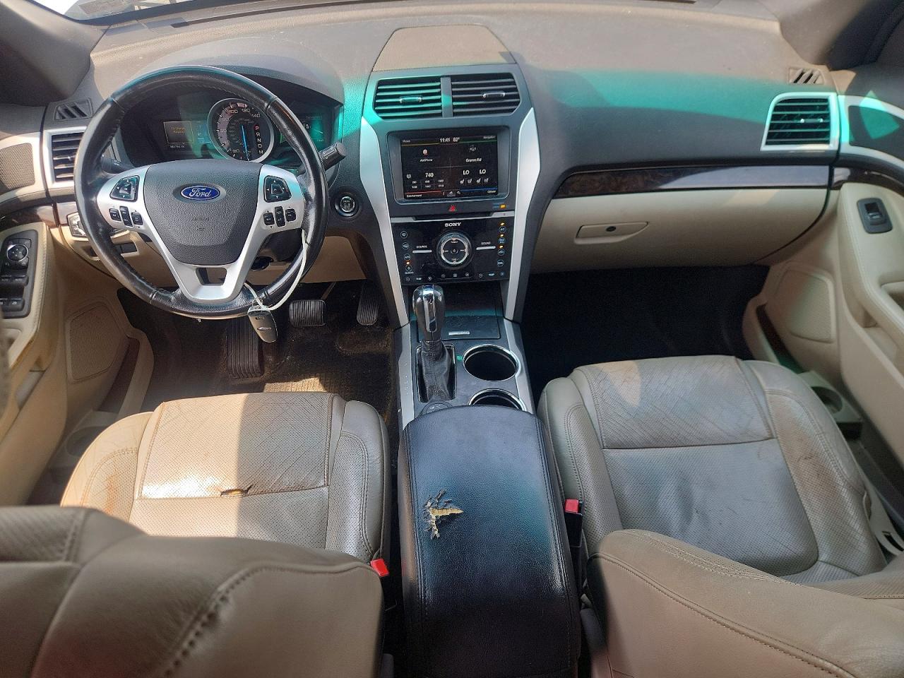 2012 Ford Explorer Limited Серебряный vin: 1FMHK8F81CGA07023