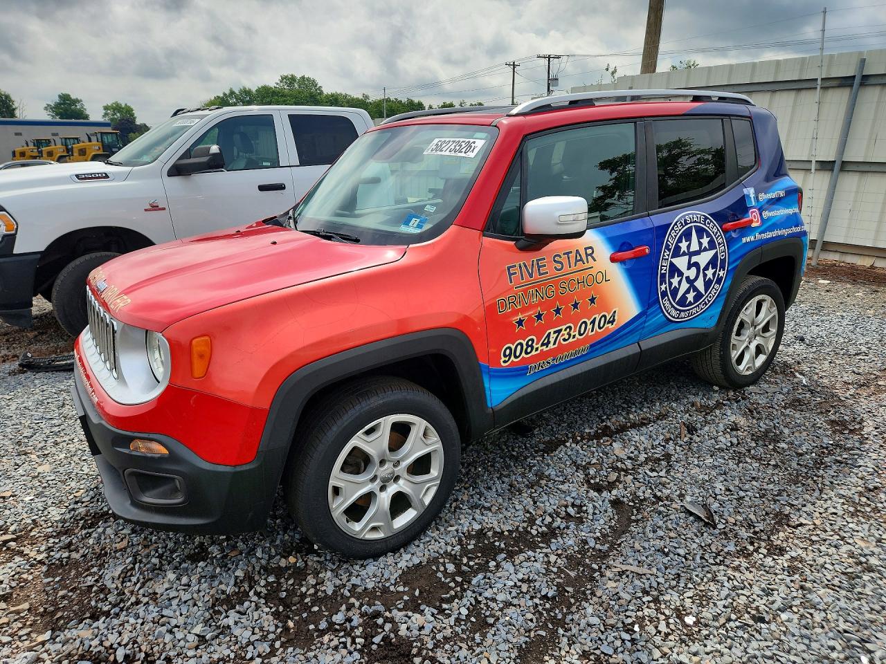 2015 Jeep Renegade Limited Two Tone vin: ZACCJBDT4FPC00862