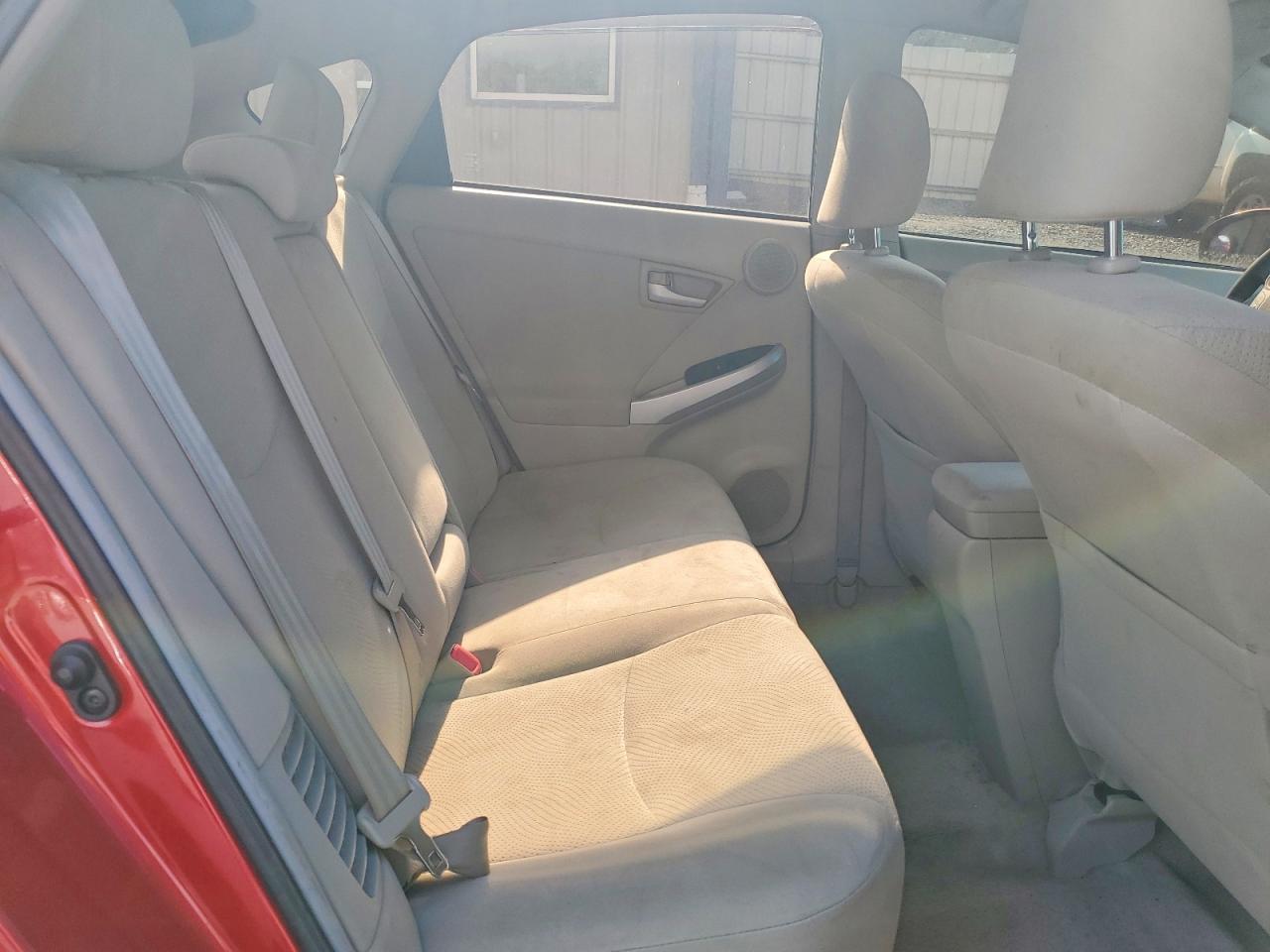 2011 Toyota Prius Three Красный vin: JTDKN3DU4B1406238
