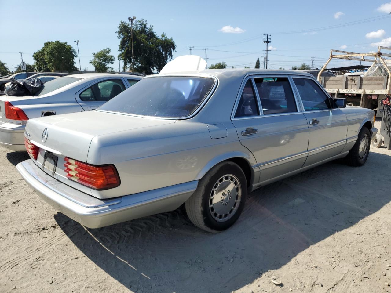 1988 Mercedes-benz 420 Sel Silver vin: WDBCA35D8JA376544
