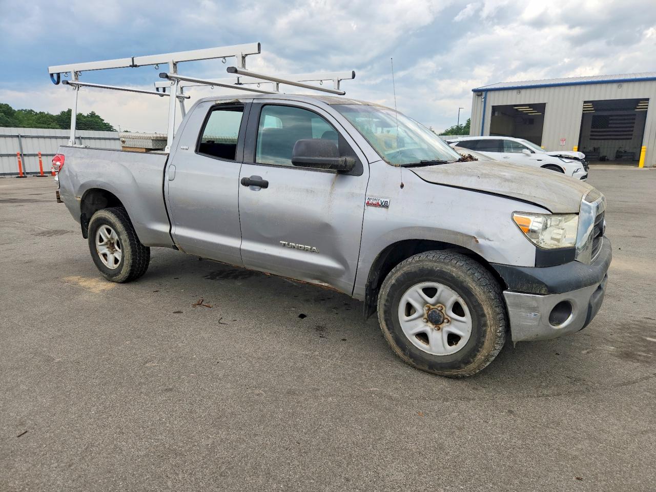 2008 Toyota Tundra Sr5 Серебряный vin: 5TFBV54118X069633
