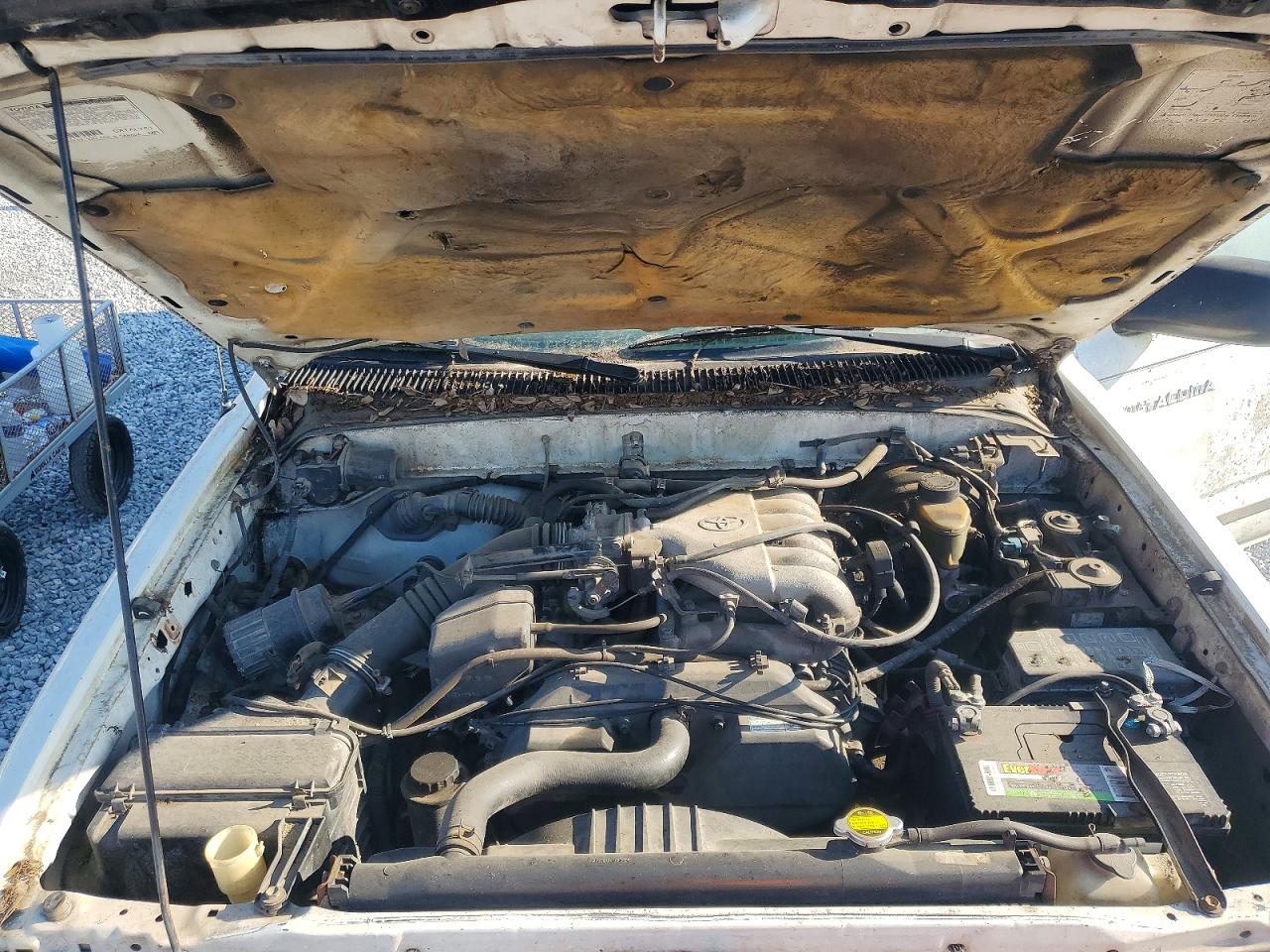 2000 Toyota Tacoma Xtracab Prerunner White vin: 4TASN92N7YZ675774