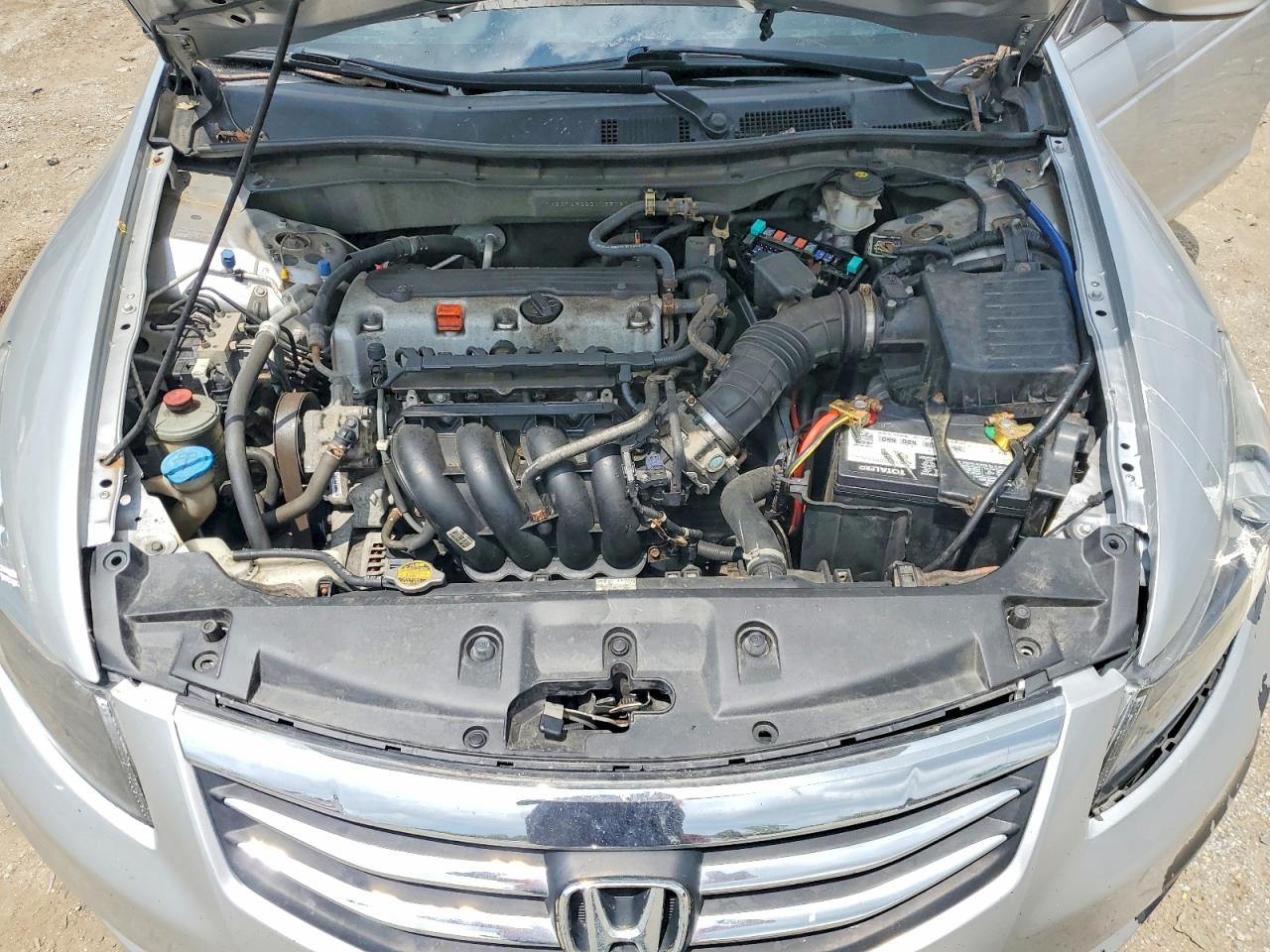 2011 Honda Accord Lx Silver vin: 1HGCP2F38BA055087