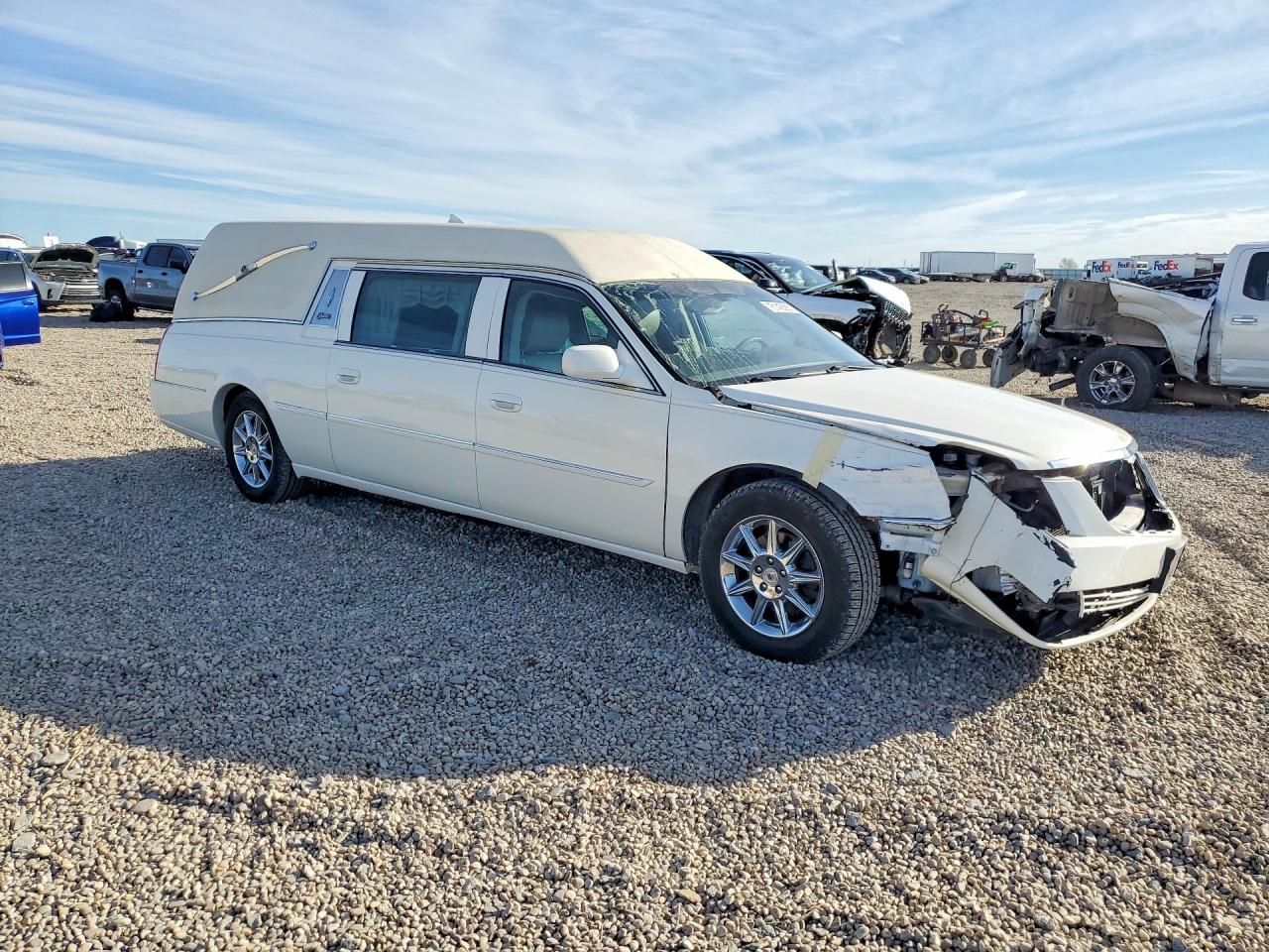 2011 Cadillac Professional Chassis White vin: 1GE7K9C61BU600266