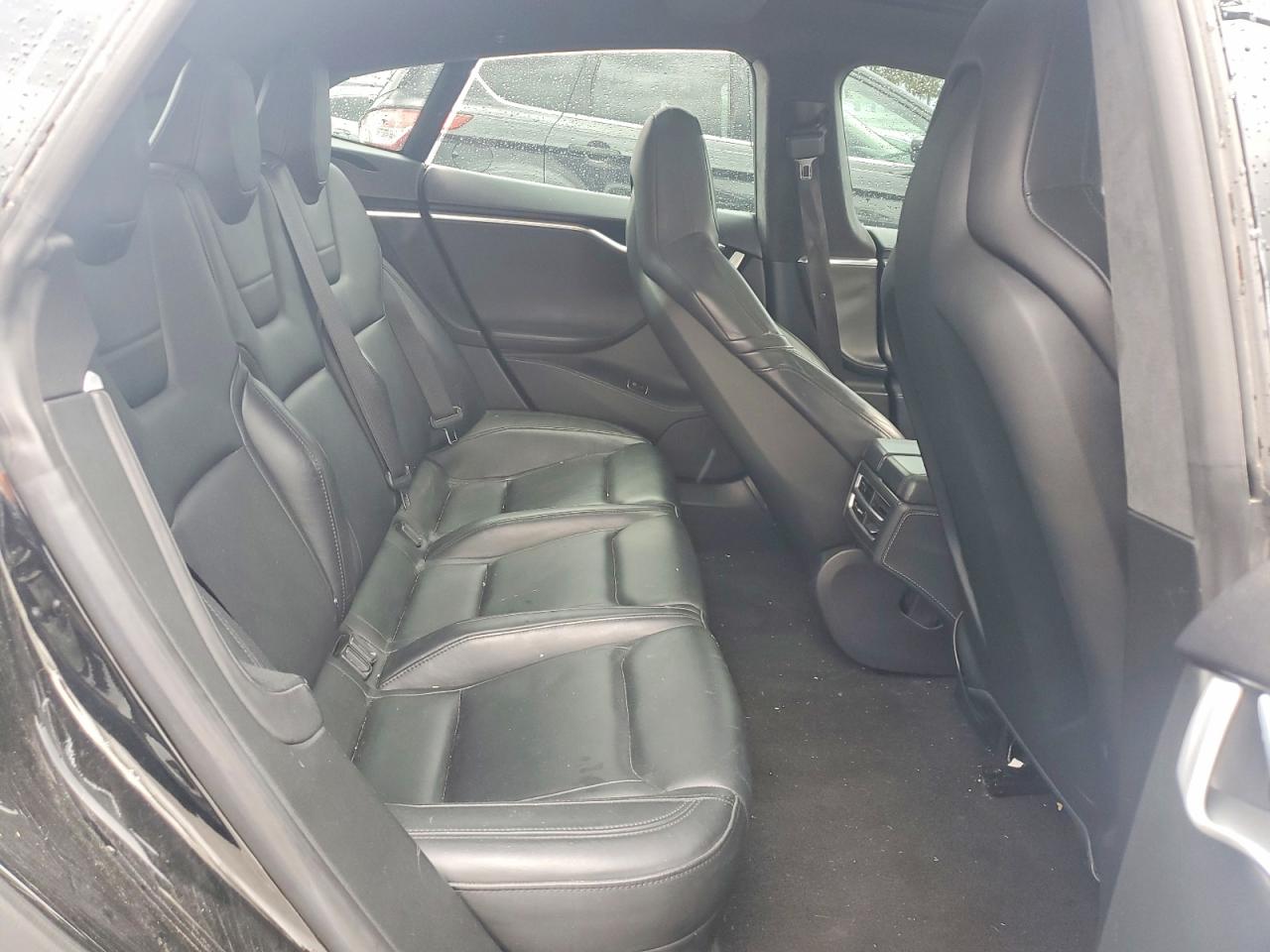2014 Tesla Model S Black vin: 5YJSA1H20EFP66661