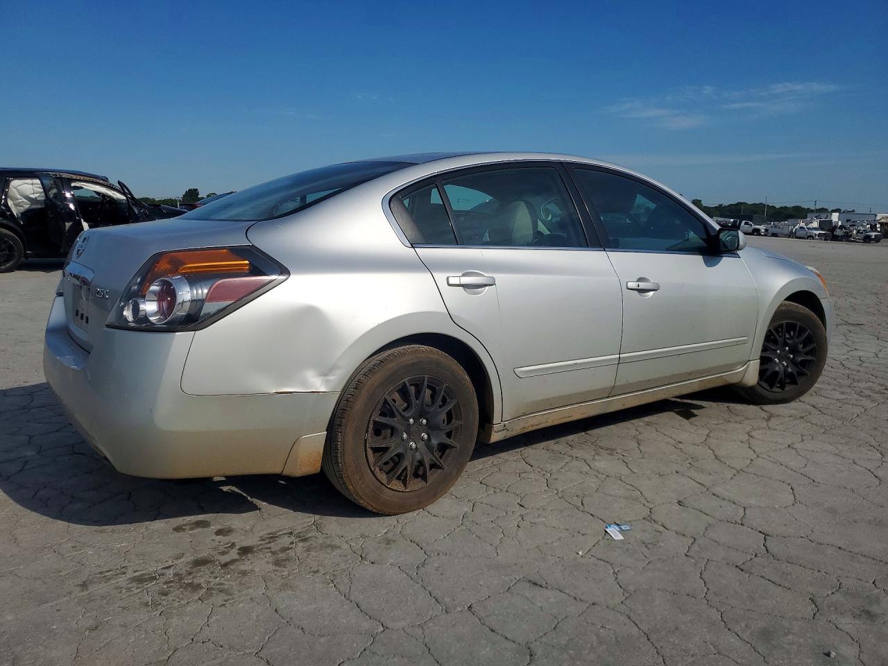 2011 Nissan Altima 2.5 Silver vin: 1N4AL2AP3BC159881