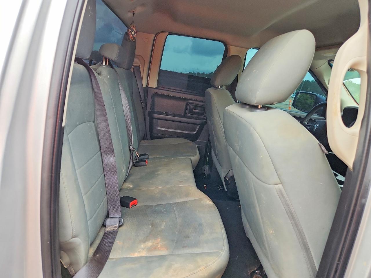 2015 Ram 1500 St Silver vin: 1C6RR6FT9FS565997