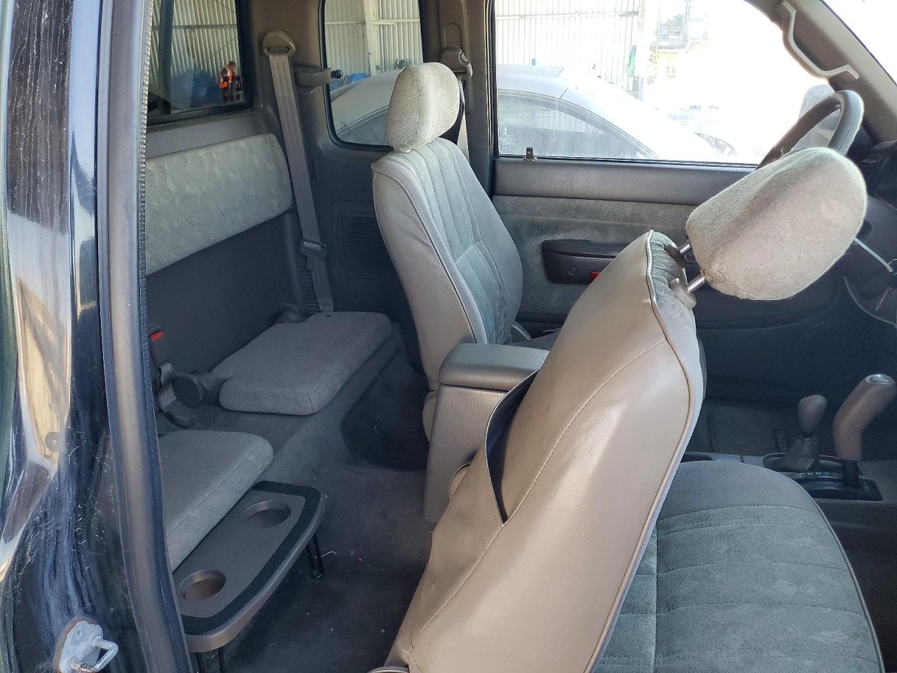 2000 Toyota Tacoma Xtracab Зеленый vin: 5TEWN72N1YZ691371