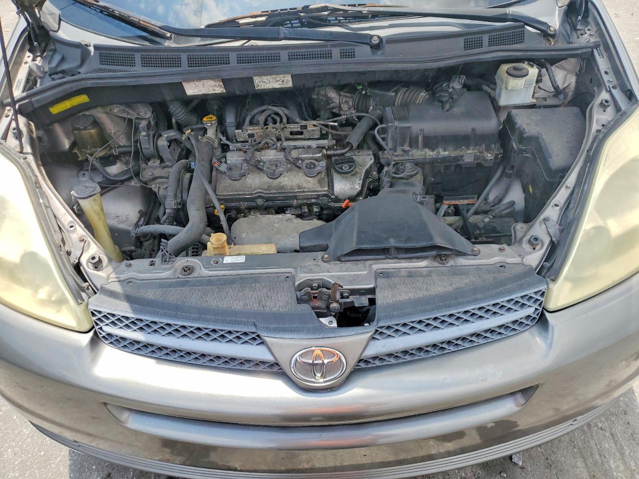 2005 Toyota Sienna Le 7 Passenger Серый vin: 5TDZA23C25S296858