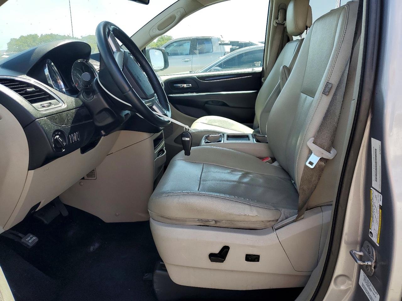 2013 Chrysler Town & Country Touring Silver vin: 2C4RC1BG5DR554855