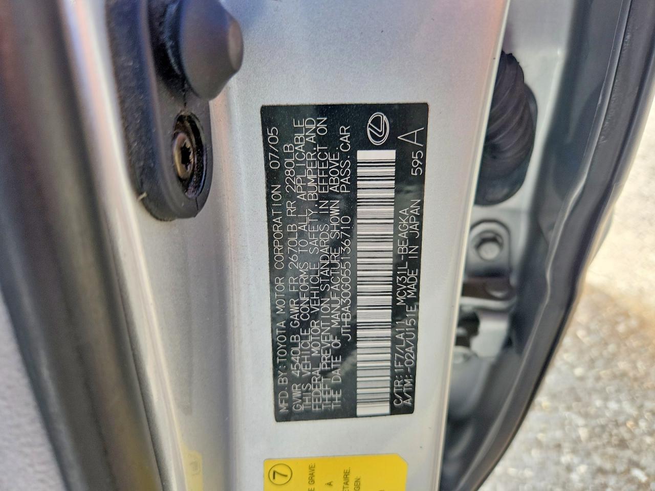 2005 Lexus Es 330 Silver vin: JTHBA30G055136710