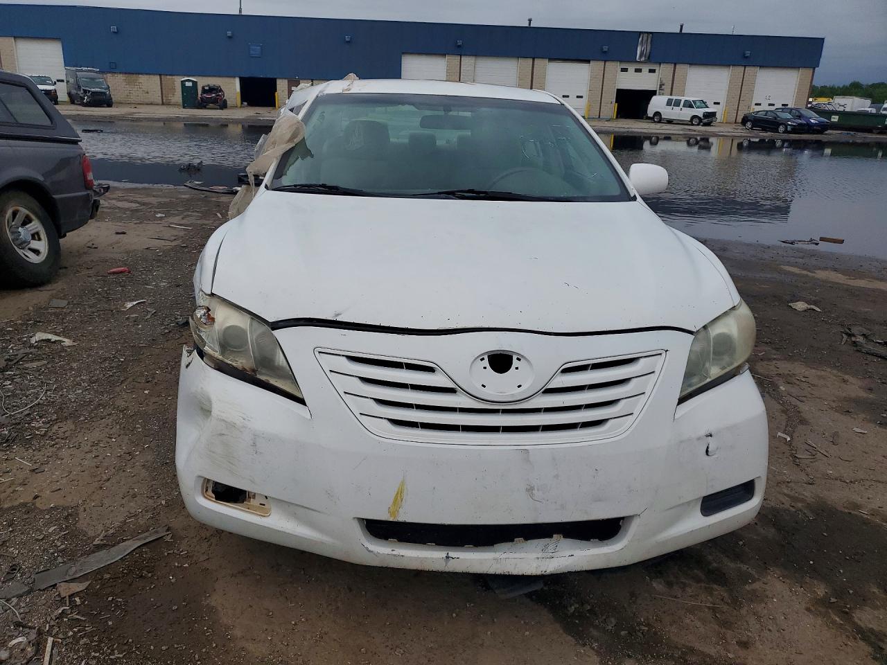2009 Toyota Camry Base White vin: 4T1BE46K69U876566