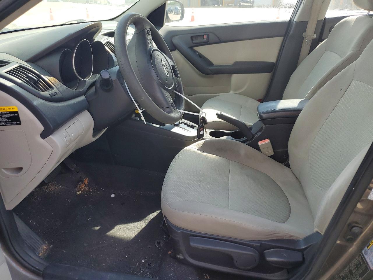 2010 Kia Forte Ex Charcoal vin: KNAFU4A20A5865476