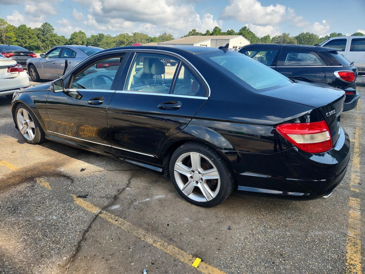 2011 Mercedes-benz C 300 4matic Black vin: WDDGF8BB2BR156152