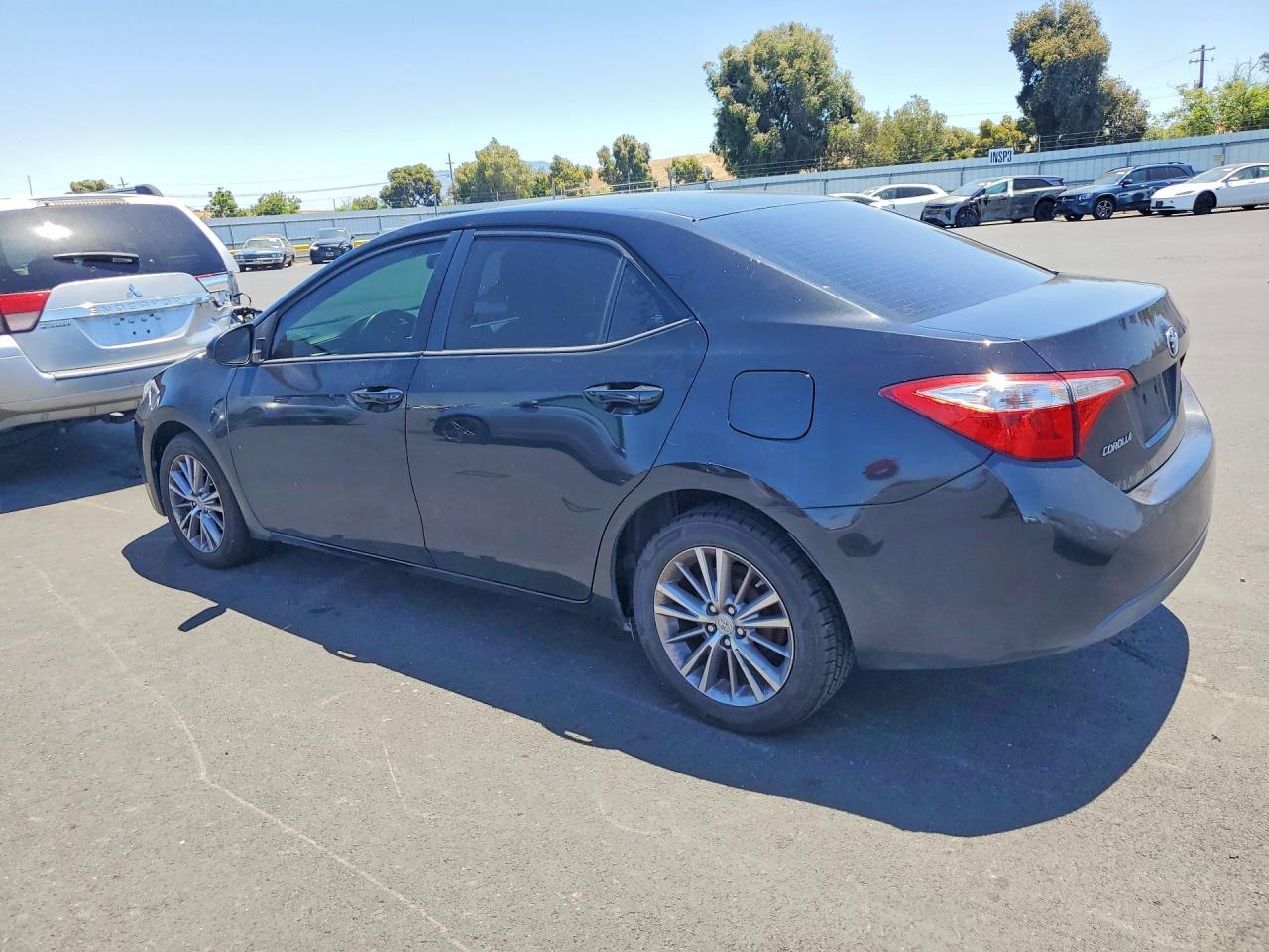 2014 Toyota Corolla Le Black vin: 5YFBURHE8EP161419