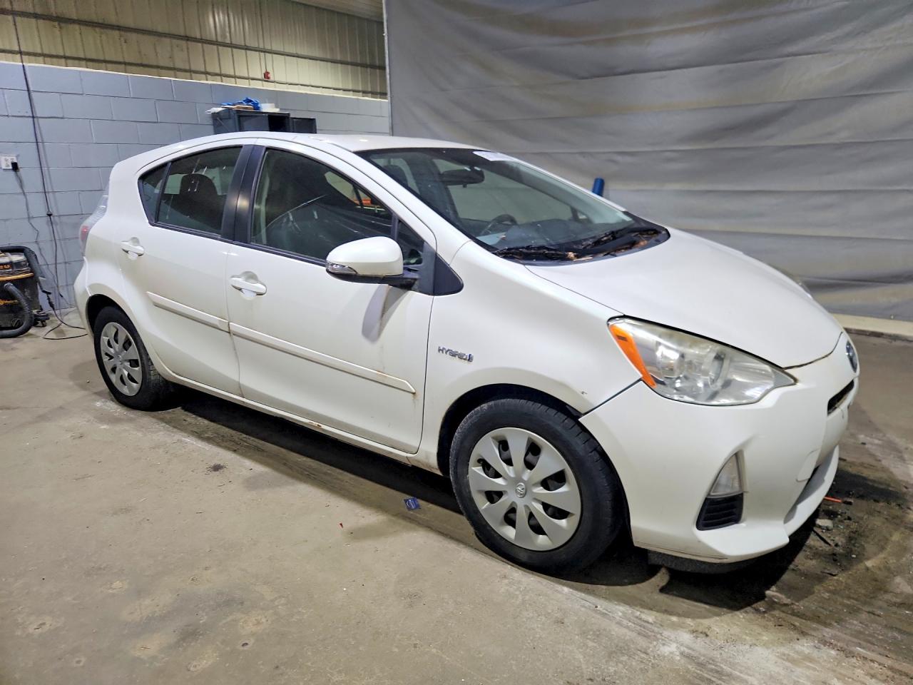 2012 Toyota Prius C Three White vin: JTDKDTB36C1519168