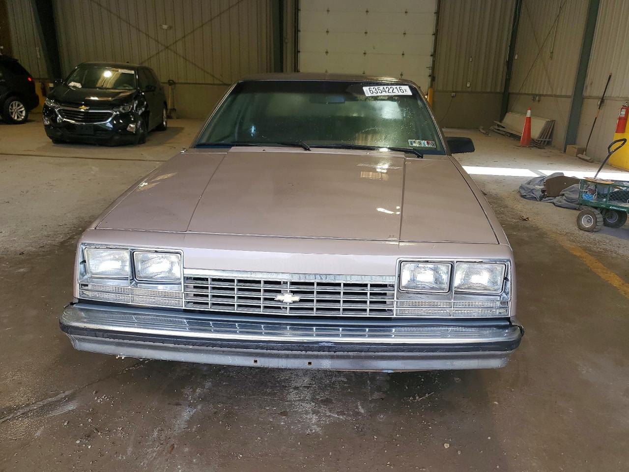 1983 Chevrolet Celebrity Желто-коричневый vin: 1G1AW19R6D6853654