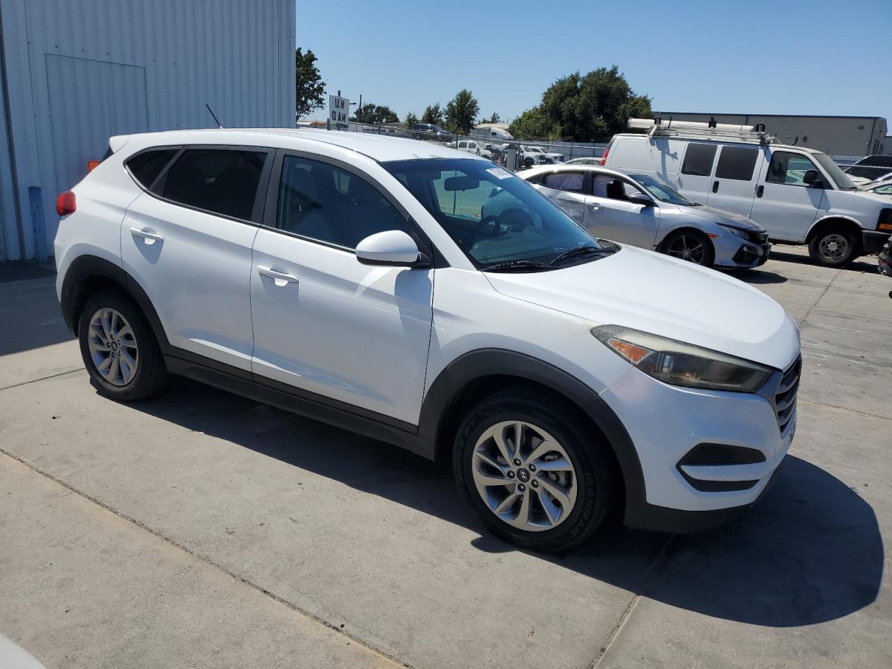 2018 Hyundai Tucson Se Белый vin: KM8J23A47JU676842