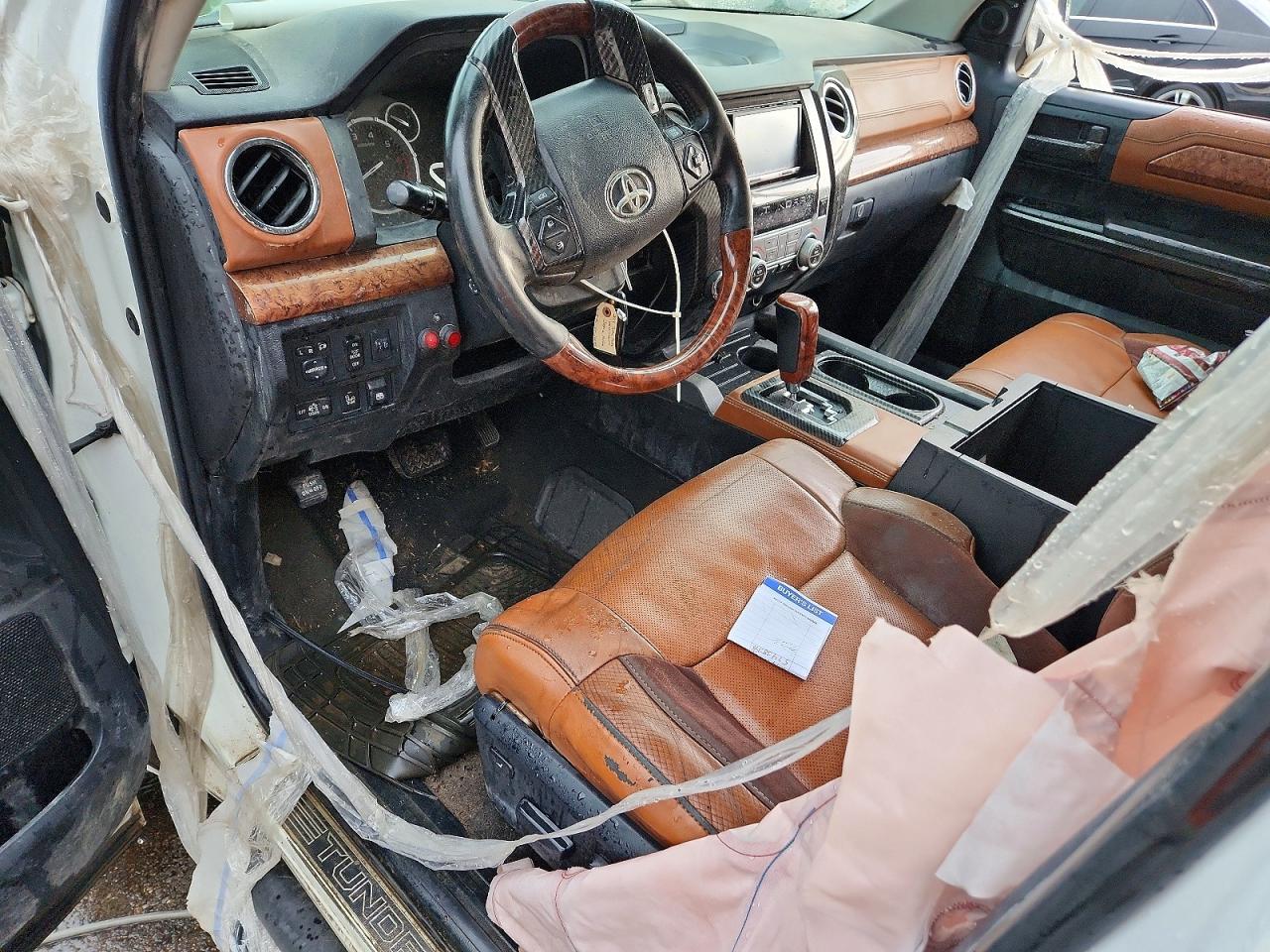 2014 Toyota Tundra Crewmax Platinum Белый vin: 5TFAY5F19EX364099