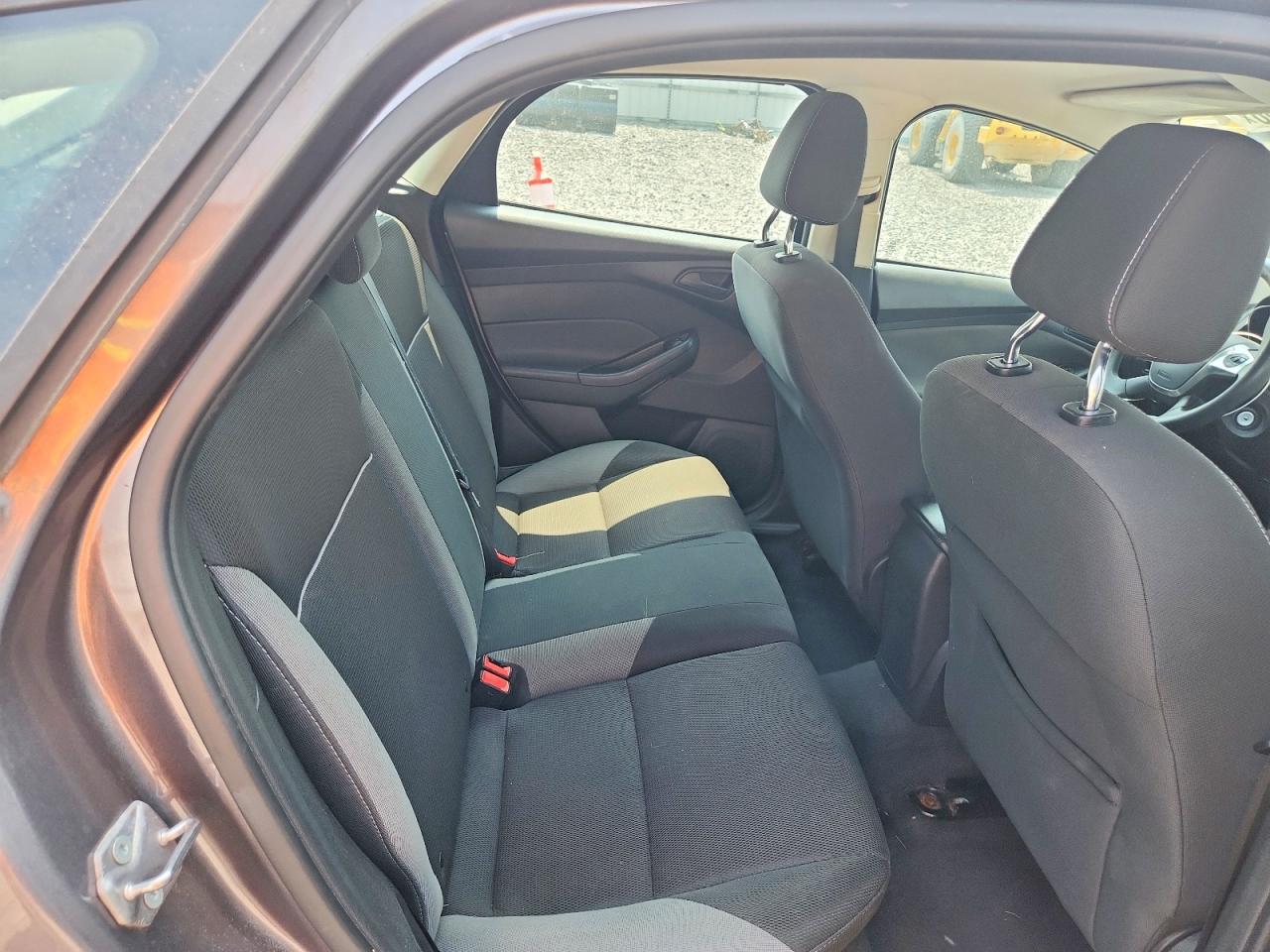 2012 Ford Focus Se Gray vin: 1FAHP3K25CL177523