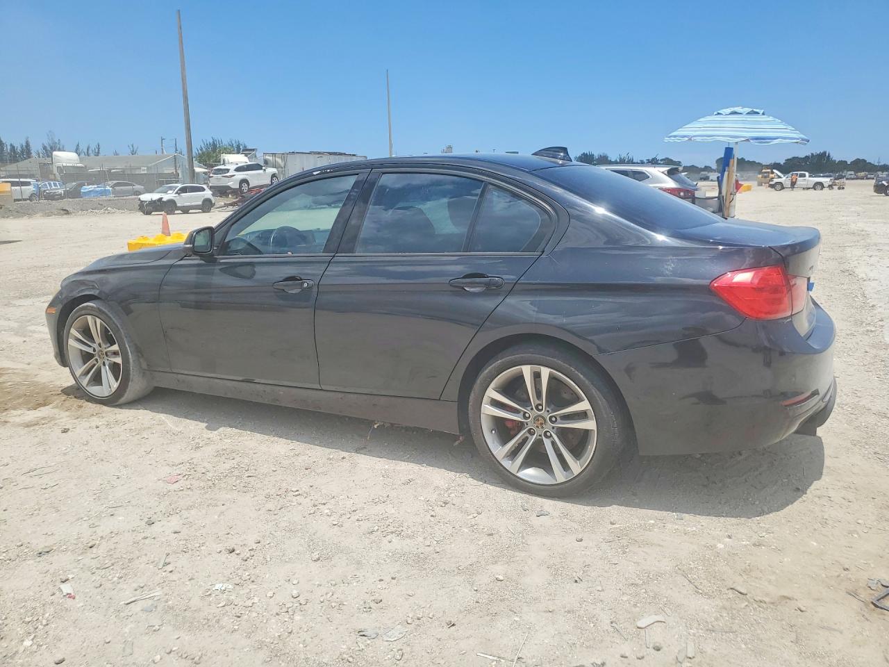 2013 Bmw 335 Xi Black vin: WBA3B9G57DNR89613