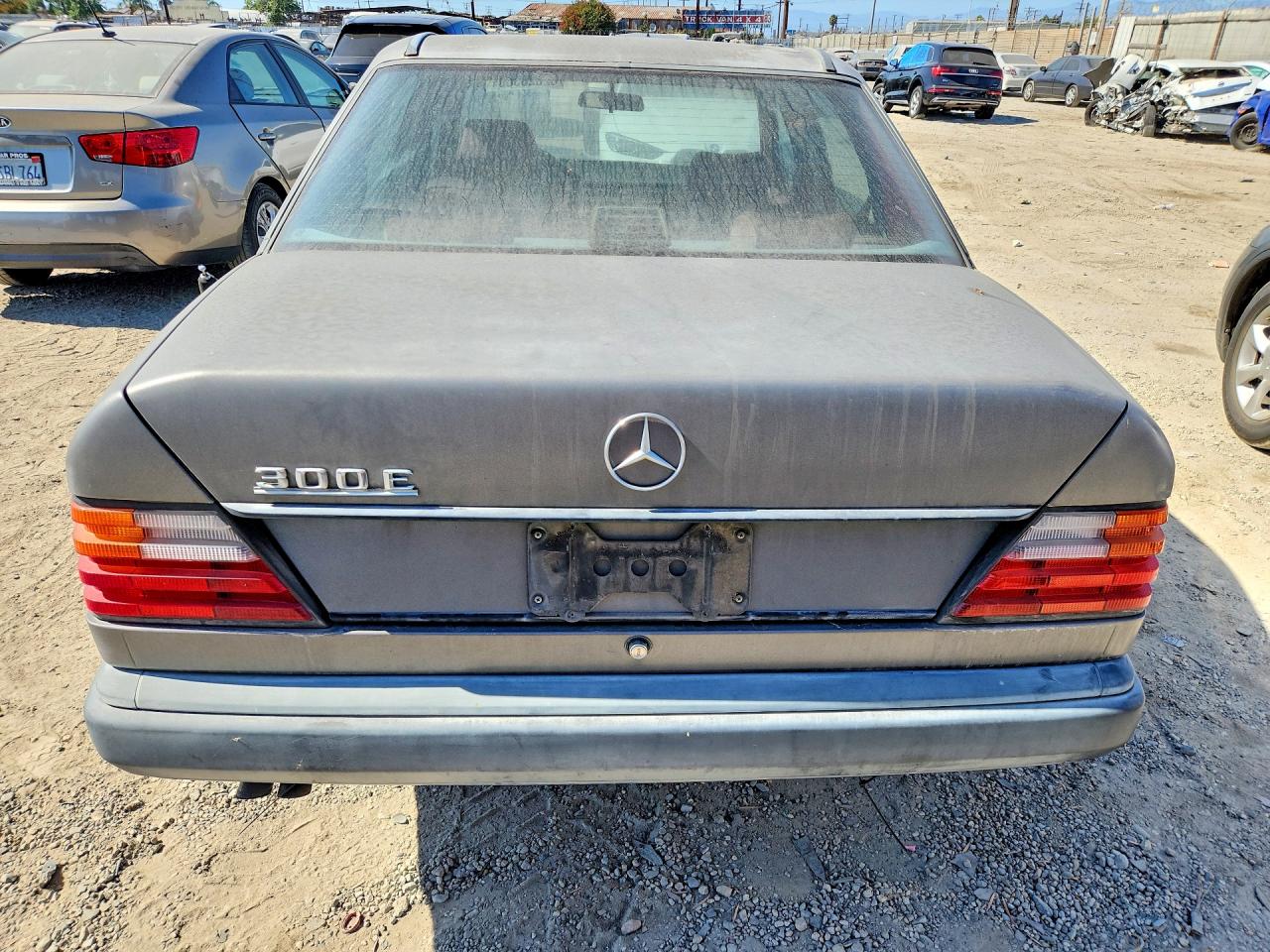 1989 Mercedes-benz 300 E Gray vin: WDBEA30D6KA878020