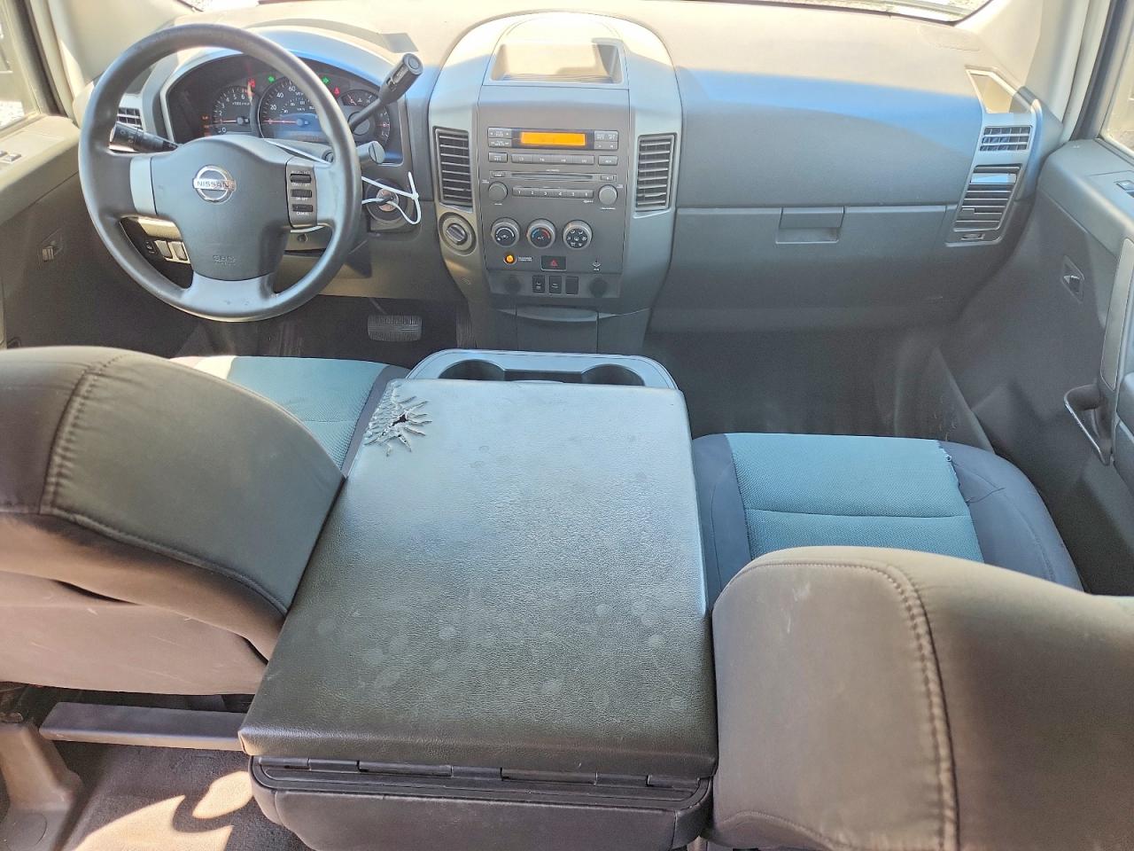 2005 Nissan Titan Xe White vin: 1N6AA07B45N502140