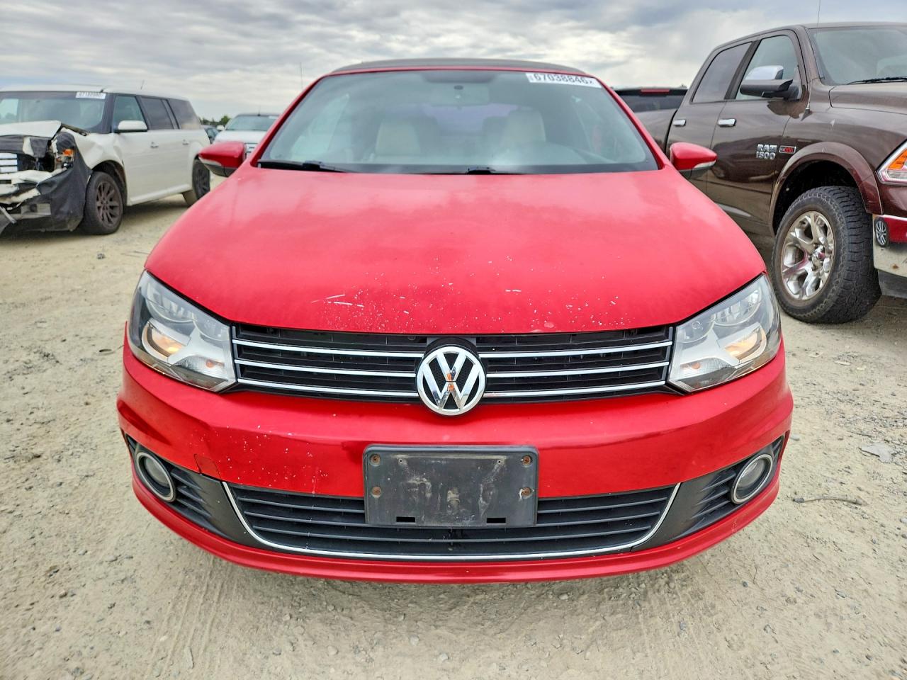 2012 Volkswagen Eos Komfort Red vin: WVWBW7AH0CV016470