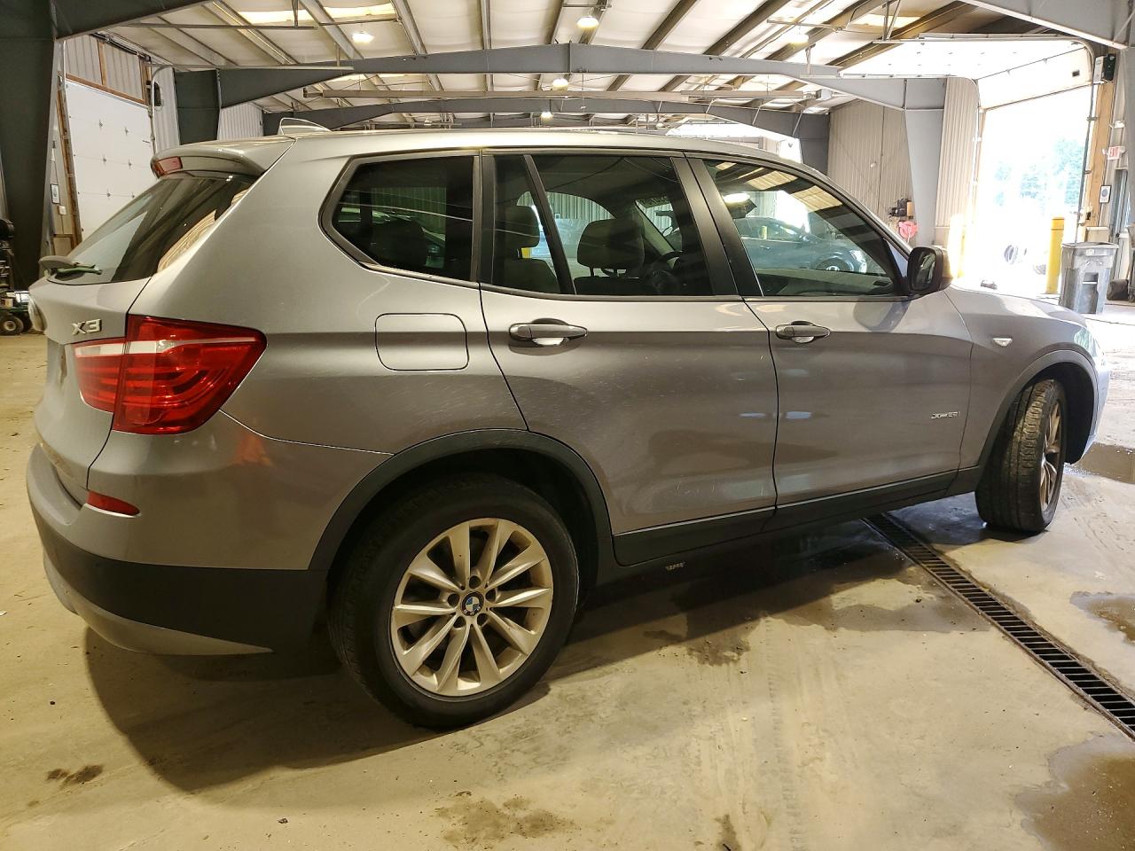 2013 Bmw X3 Xdrive28i Silver vin: 5UXWX9C5XD0A08776