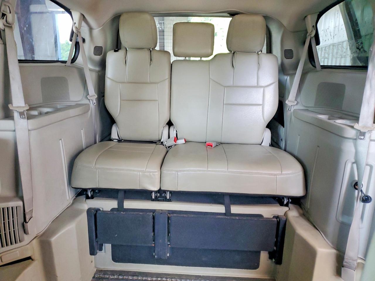 2012 Dodge Grand Caravan Se White vin: 2C4RDGBG3CR265231