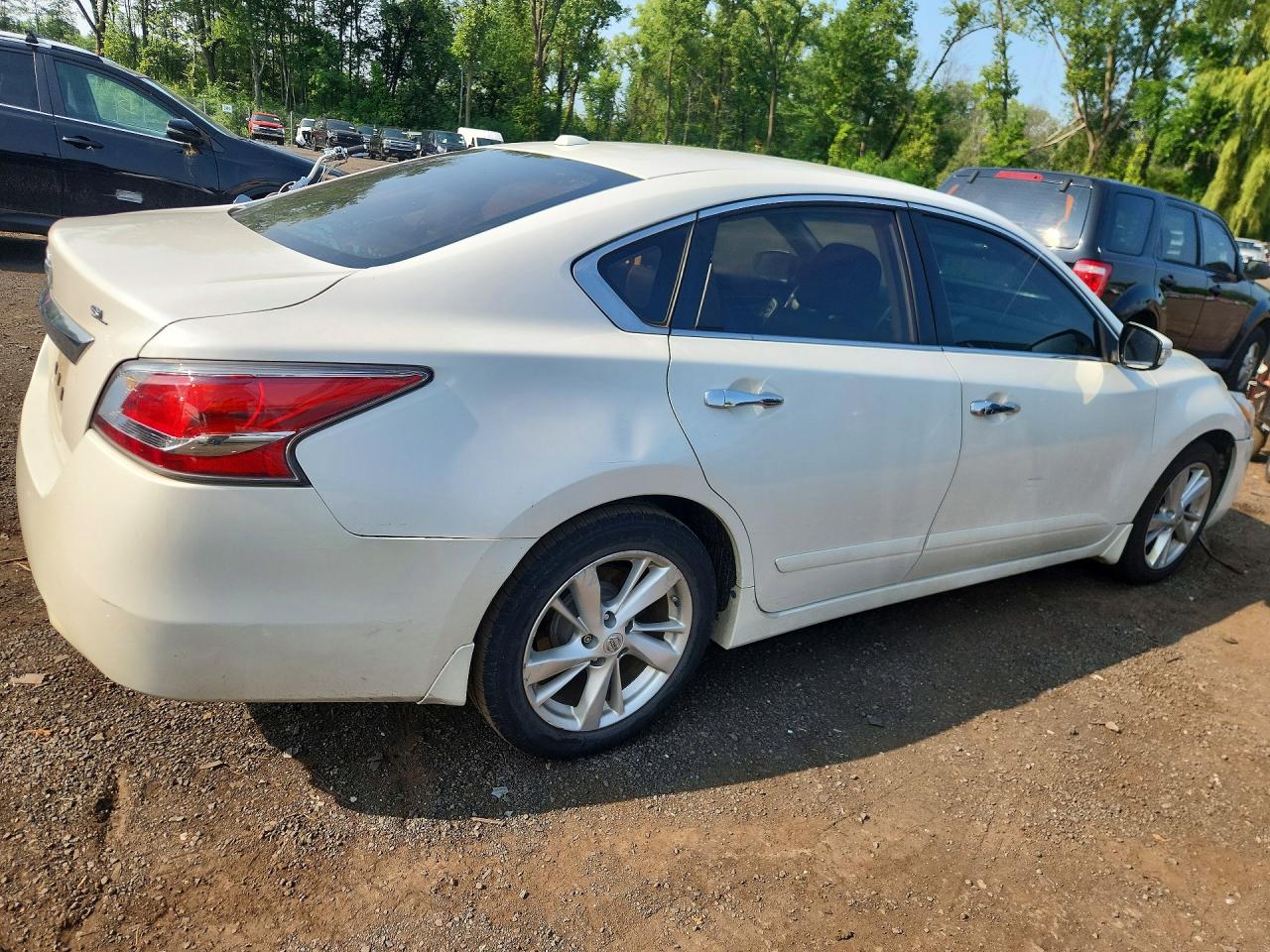 2015 Nissan Altima 2.5 Sl White vin: 1N4AL3APXFC109796