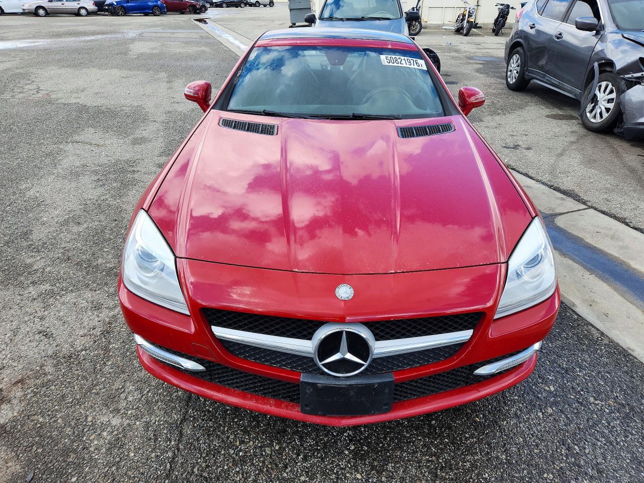 2012 Mercedes-benz Slk 250 Red vin: WDDPK4HA4CF034818