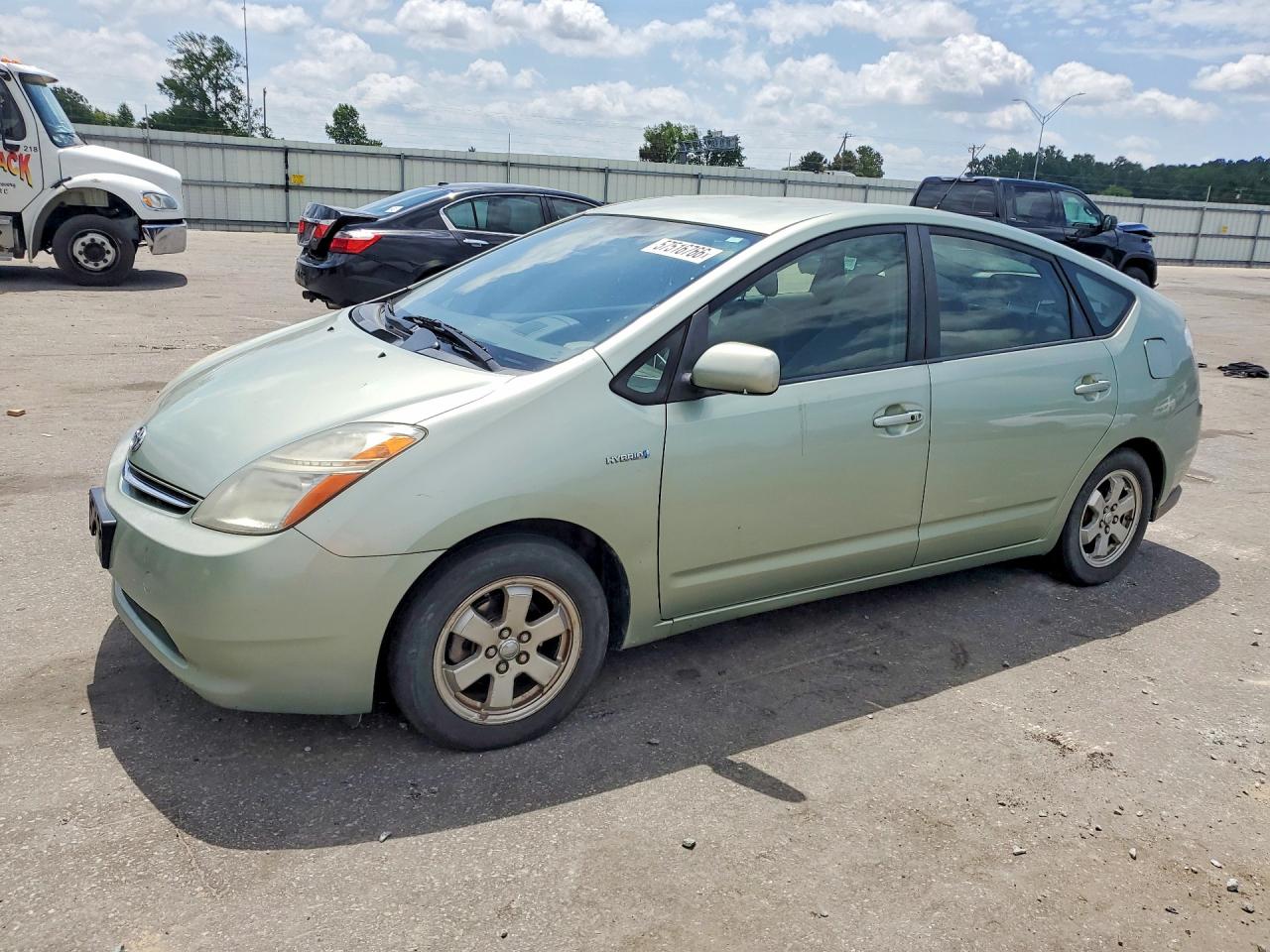 2007 Toyota Prius Base Green vin: JTDKB20U577622662