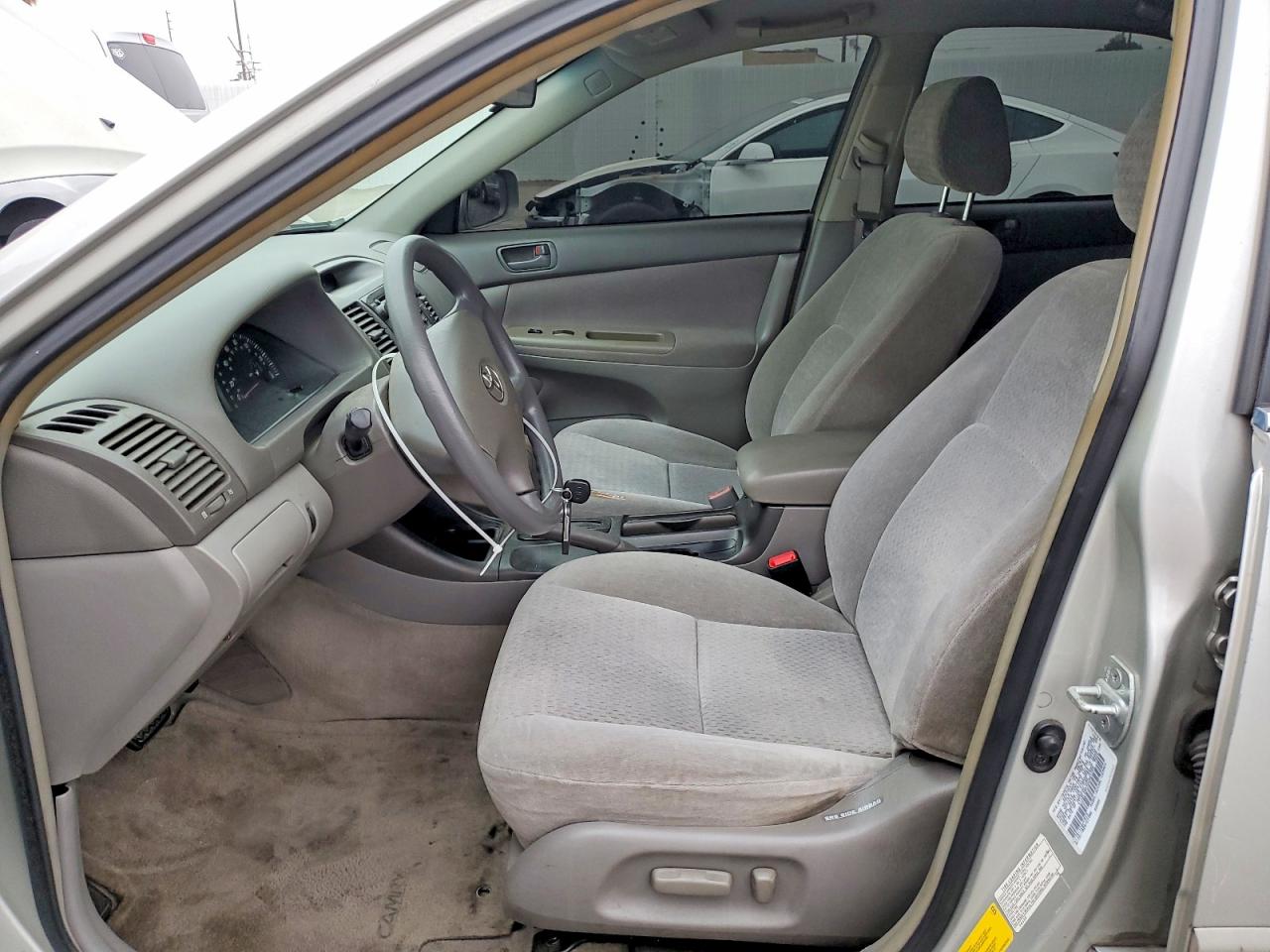 2002 Toyota Camry Le V6 Silver vin: 4T1BF30K32U001399